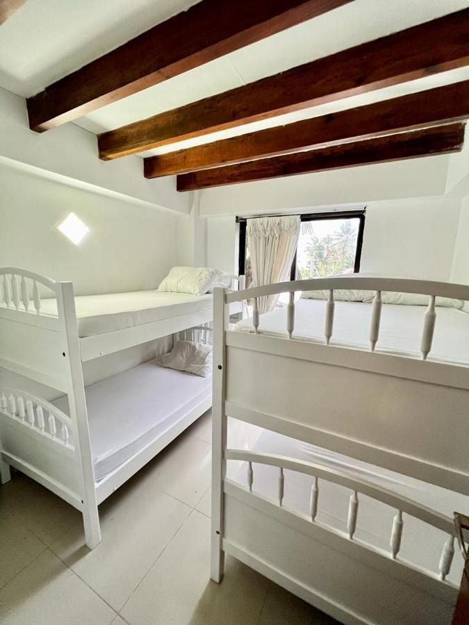 Edificio Bay Point Apto 207 Apartamento *